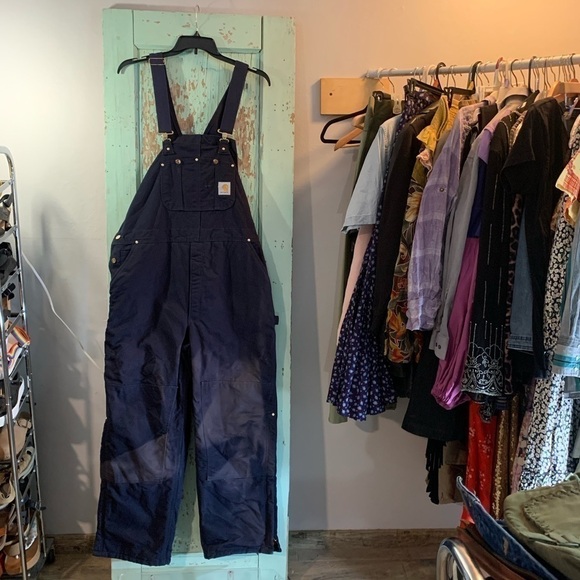 Men’s Navy Blue Carhartt Bib Overalls, some insulation in the legs. Size 44x30